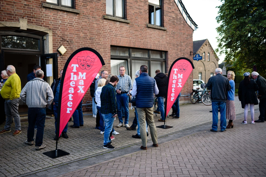 Theaterschauspieler